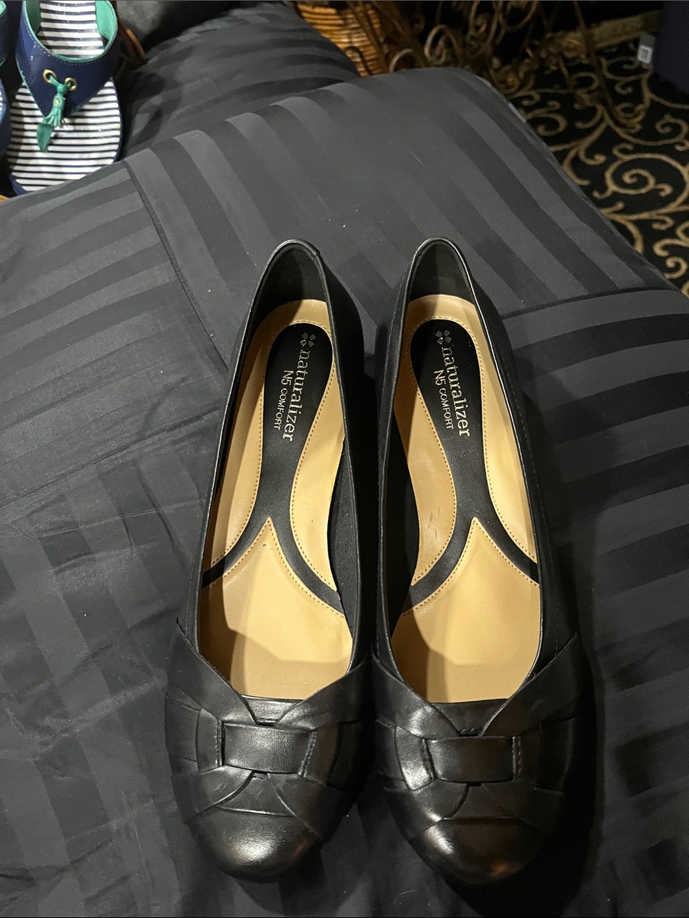 Naturalizer Black Leather Woven Toe Flats (SZ. 9)
